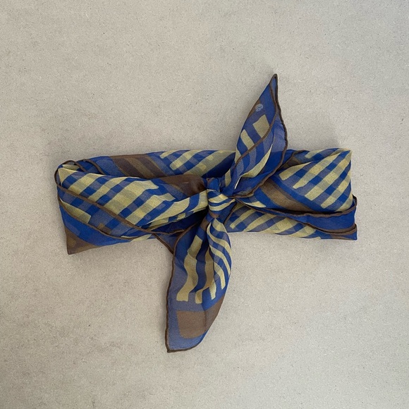 Vintage Vena Silk Bandana - Picture 2 of 3